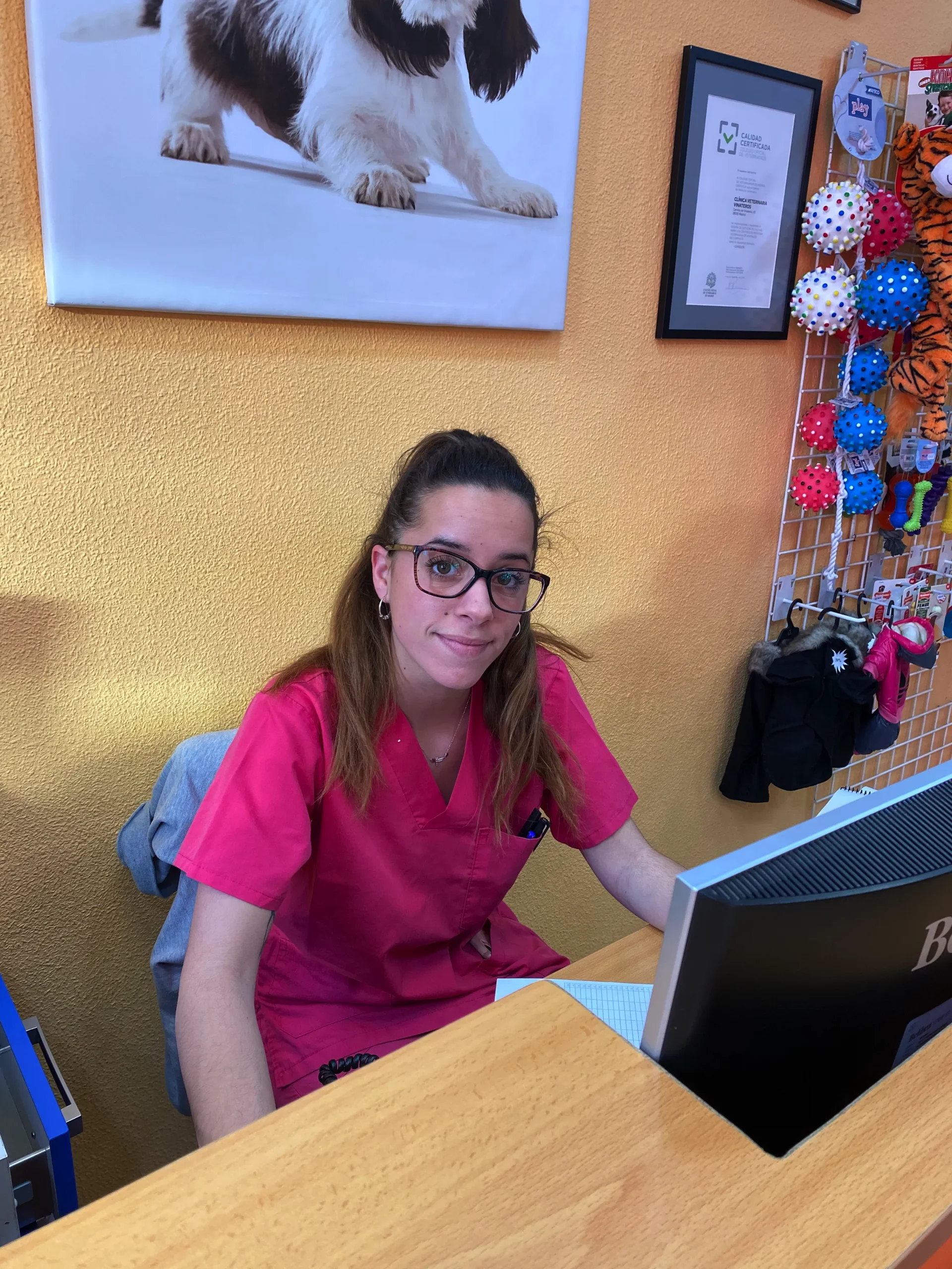 Sandra, Auxiliar Veterinaria de la Clínica Veterinaria Vinateros en Moratalaz, Madrid.